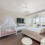 Детская кровать (0-1 год), Апартаменты ApartLux на Троицкой 10с1