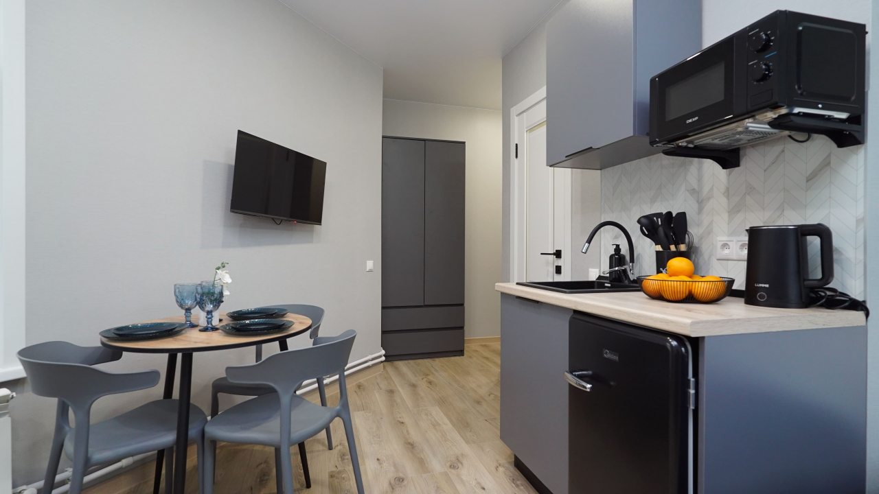 Студио (С диваном и мини-кухней), Апартаменты Vizit на Габдуллы Тукая 62А