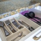 Столовые приборы