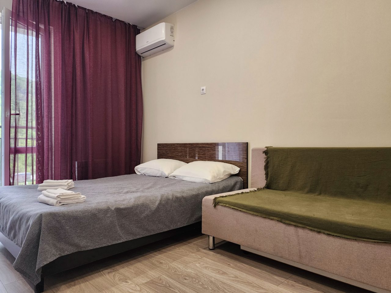 Студио (Апартаменты 051), Апартаменты Искры 88