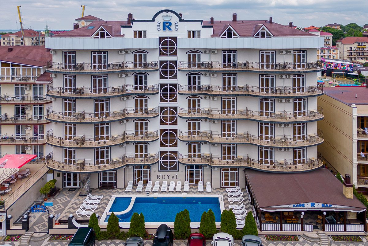 Гостиница Royal 3*, Витязево, Анапа, цены от 6800 руб. | 101Hotels.com