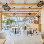 Кафе, Гостиница Royal