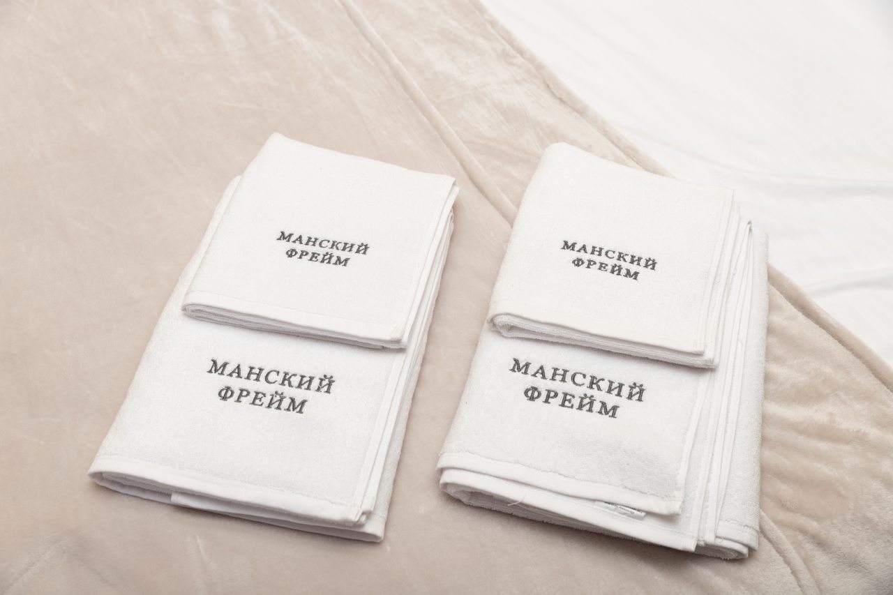 Мини-дом (Малина), База отдыха Манский фрейм