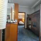 Семейный (Семейный номер с детской двухярусной кроватью), Отель Рублёв