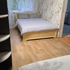 Двуспальная кровать