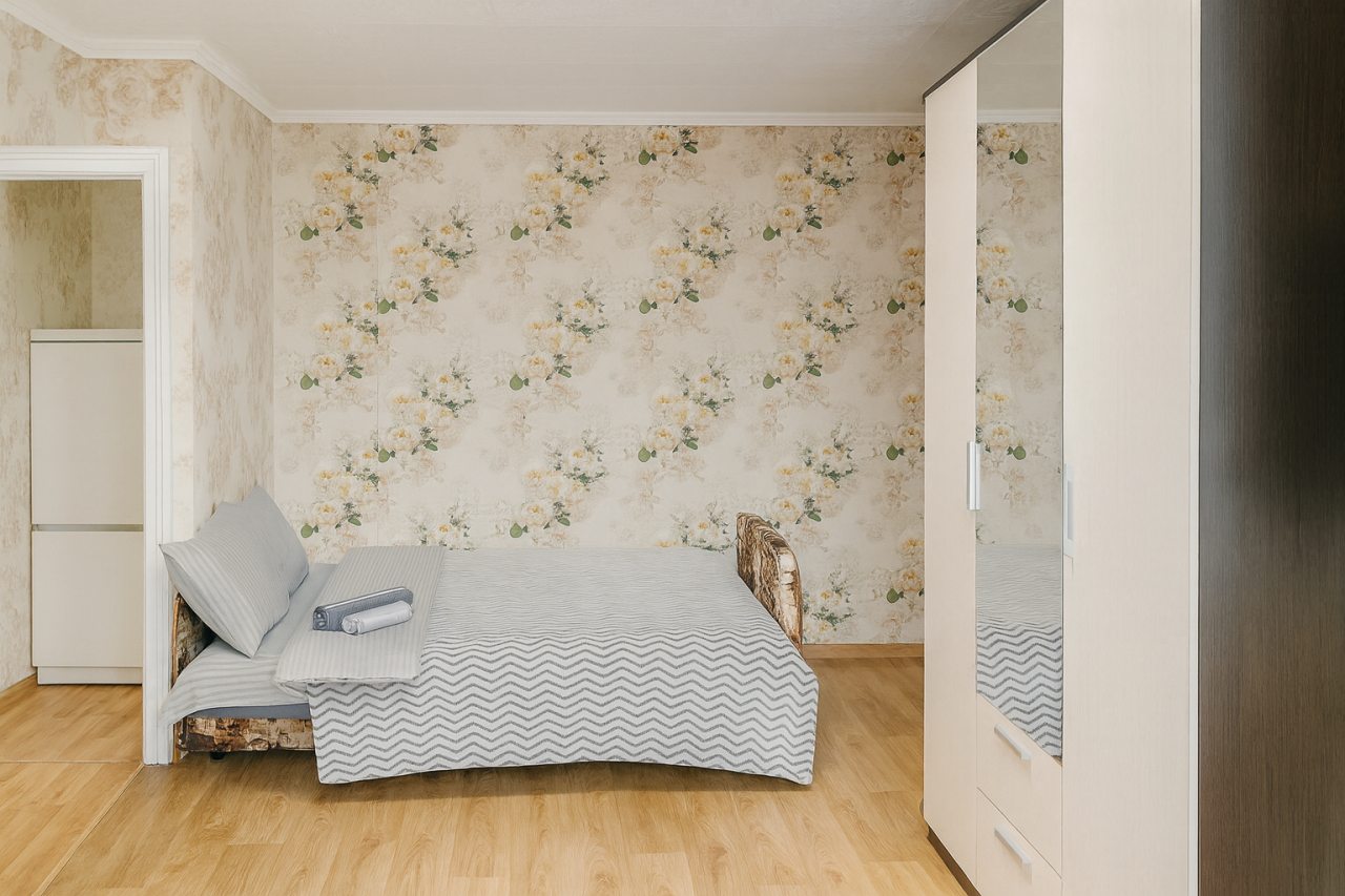 Трёхместный и более (Однокомнатная квартира на Октябрьском пер.), Апартаменты Аликорн 24 на Октябрьском