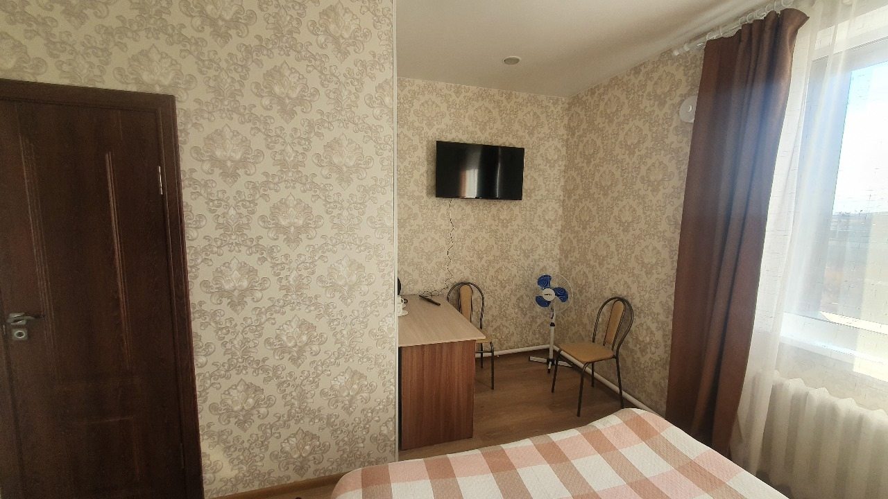 Одноместный (Одноместный), Отель Арарат