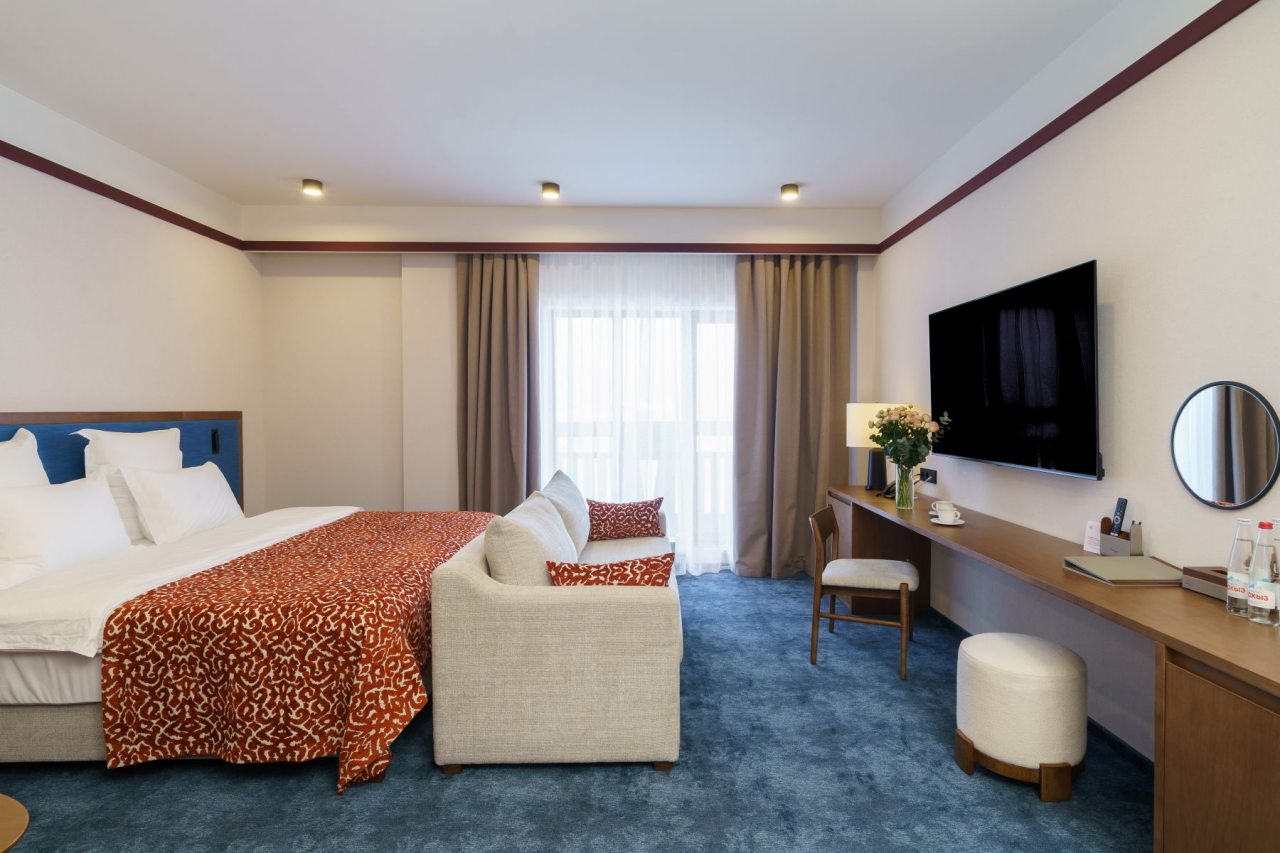 Полулюкс (Джуниор сьют), Отель Лазурит Архыз hotel & spa