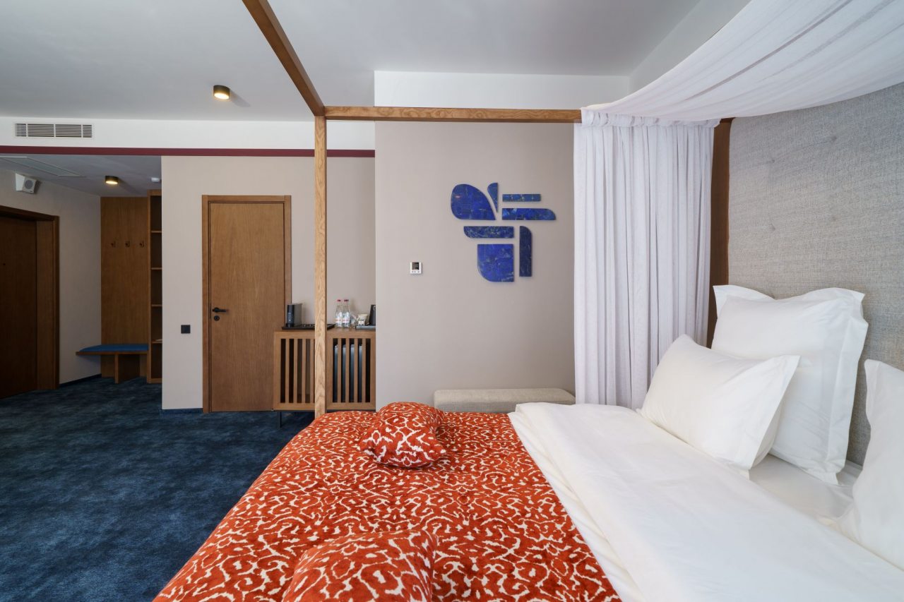 Люкс (Представительский сьют Лазурит), Отель Лазурит Архыз hotel & spa