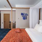 Люкс (Представительский сьют Лазурит), Отель Лазурит Архыз hotel & spa