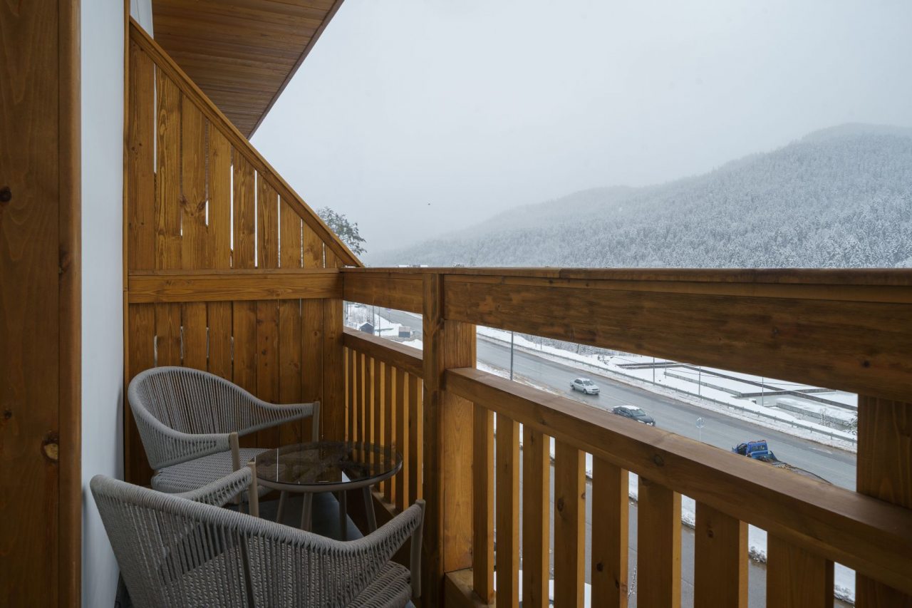 Люкс (Представительский сьют Лазурит), Отель Лазурит Архыз hotel & spa