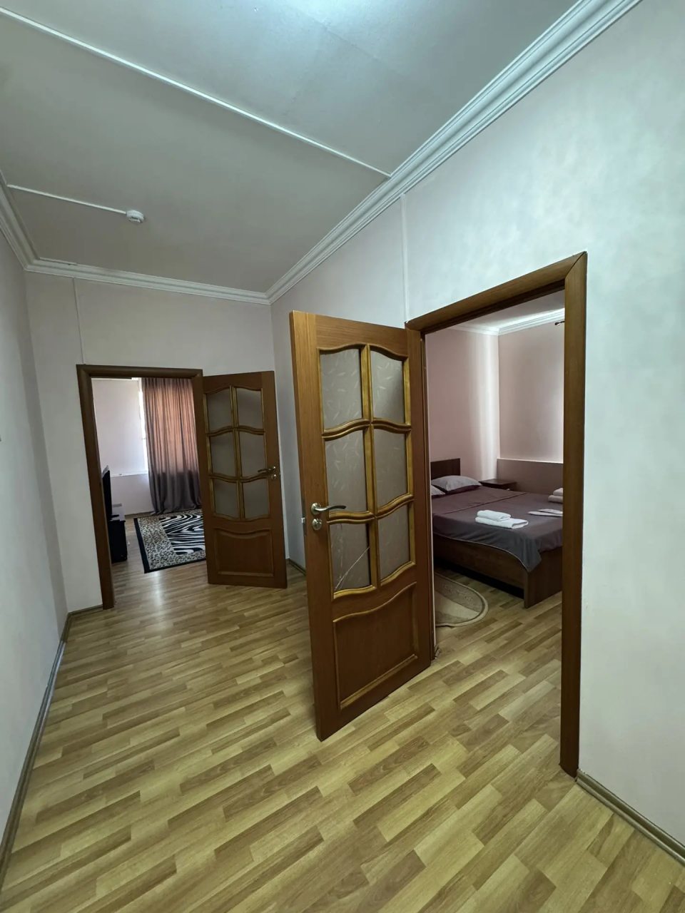 Трёхместный и более (Двухкомнатный), Отель Сан сити
