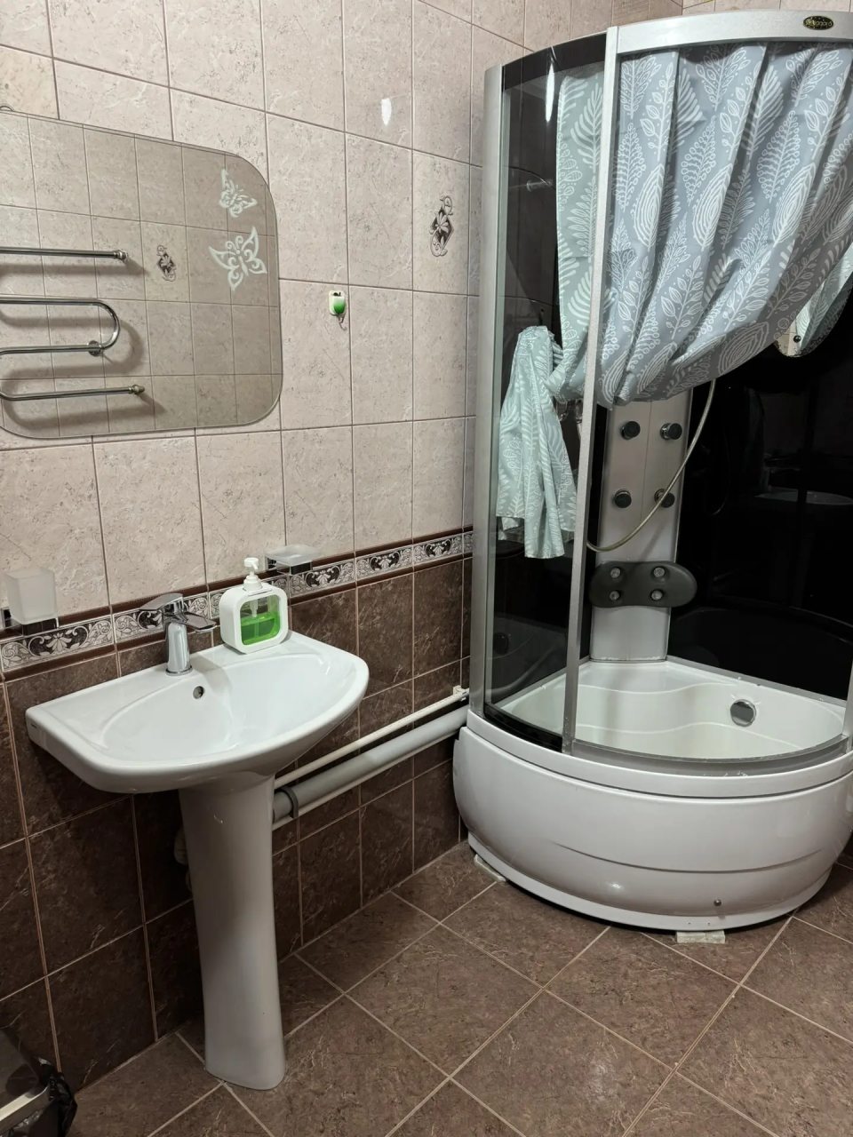 Трёхместный и более (Двухкомнатный), Отель Сан сити