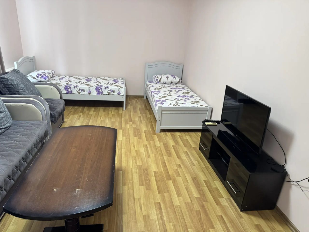 Трёхместный и более (Двухкомнатный), Отель Сан сити