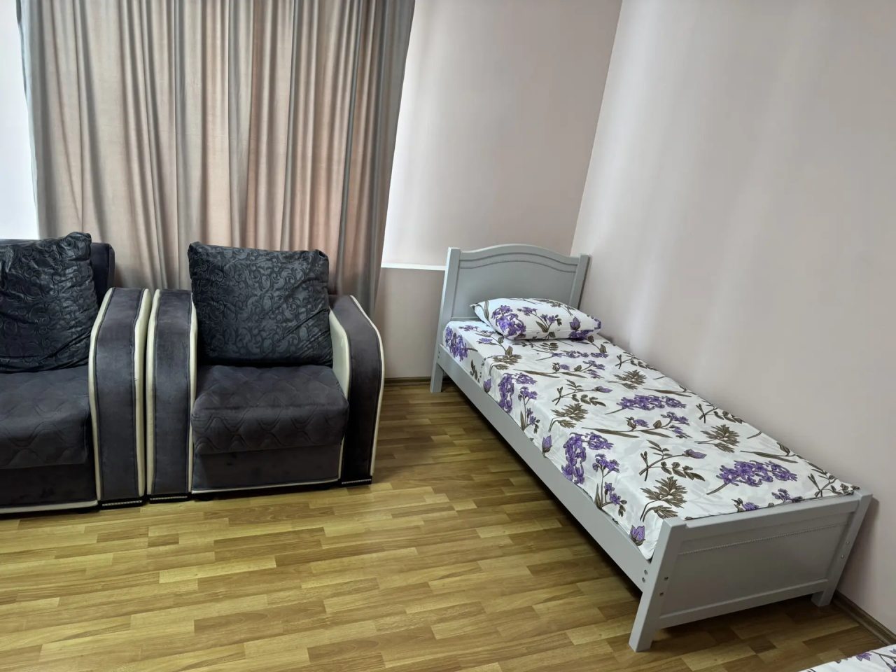 Трёхместный и более (Двухкомнатный), Отель Сан сити