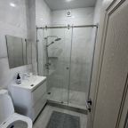 Полулюкс, Отель Хазар Плаза