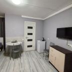 Трёхместный и более (Апартаменты №13), Отель Весна