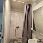 Трёхместный и более (Апартаменты №13), Отель Весна