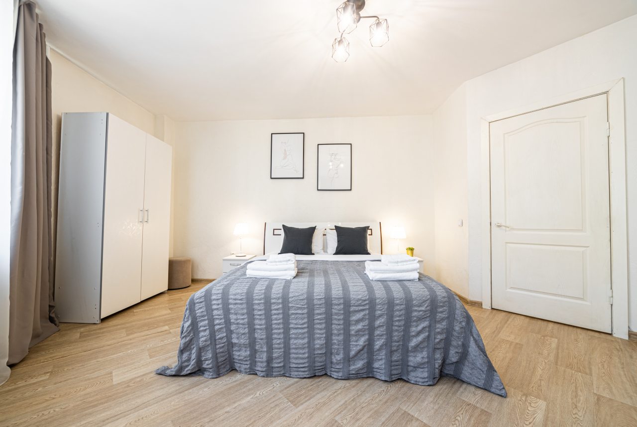 Кровать и текстиль для сна.