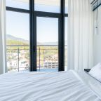 Апартаменты (Апартаменты с видом на горы (4м)), Апарт-отель Крымская Резиденция