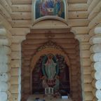 На территории имеется часовня, где можно духовно отдохнуть.