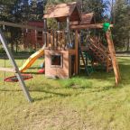 Детская площадка с горками, качелями, лестницами., База отдыха Спорталия