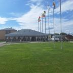 Тихое место, Гостиница Зеленая долина