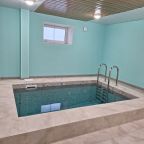 Бассейн, Гостиница Зеленая долина