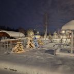 Своя ухоженная территория, Гостиница Зеленая долина