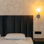 Полулюкс (Полулюкс), Отель Hotel Grace
