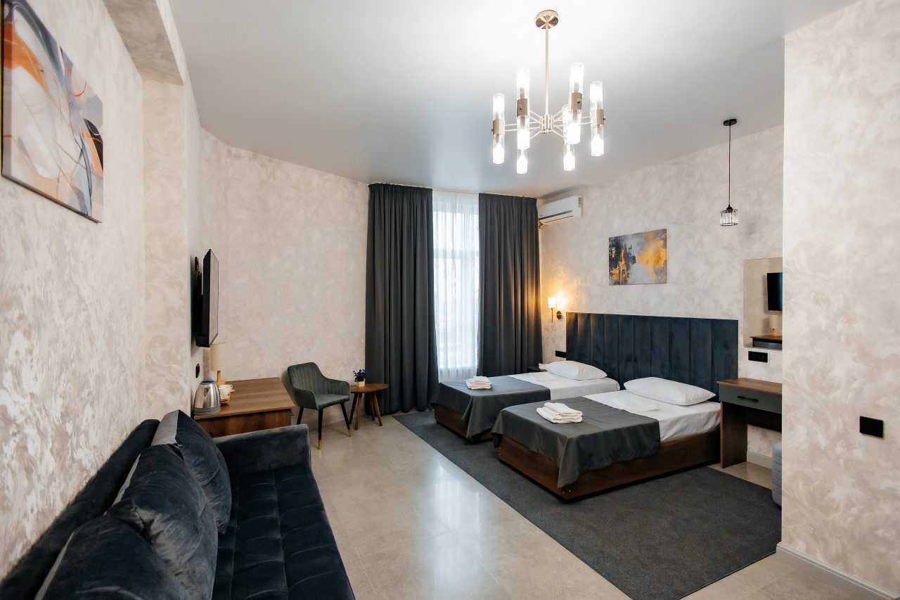 Полулюкс (Полулюкс), Отель Hotel Grace