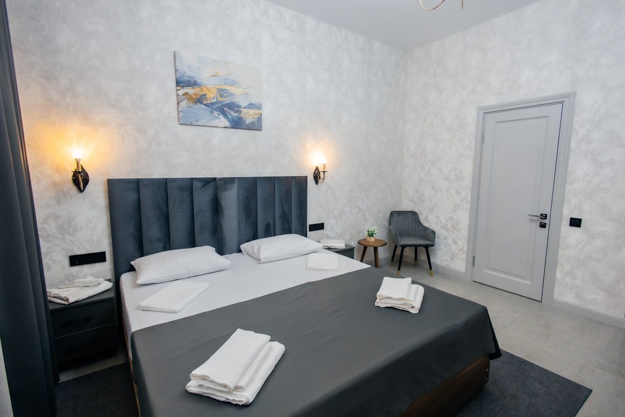 Полулюкс (Полулюкс), Отель Hotel Grace