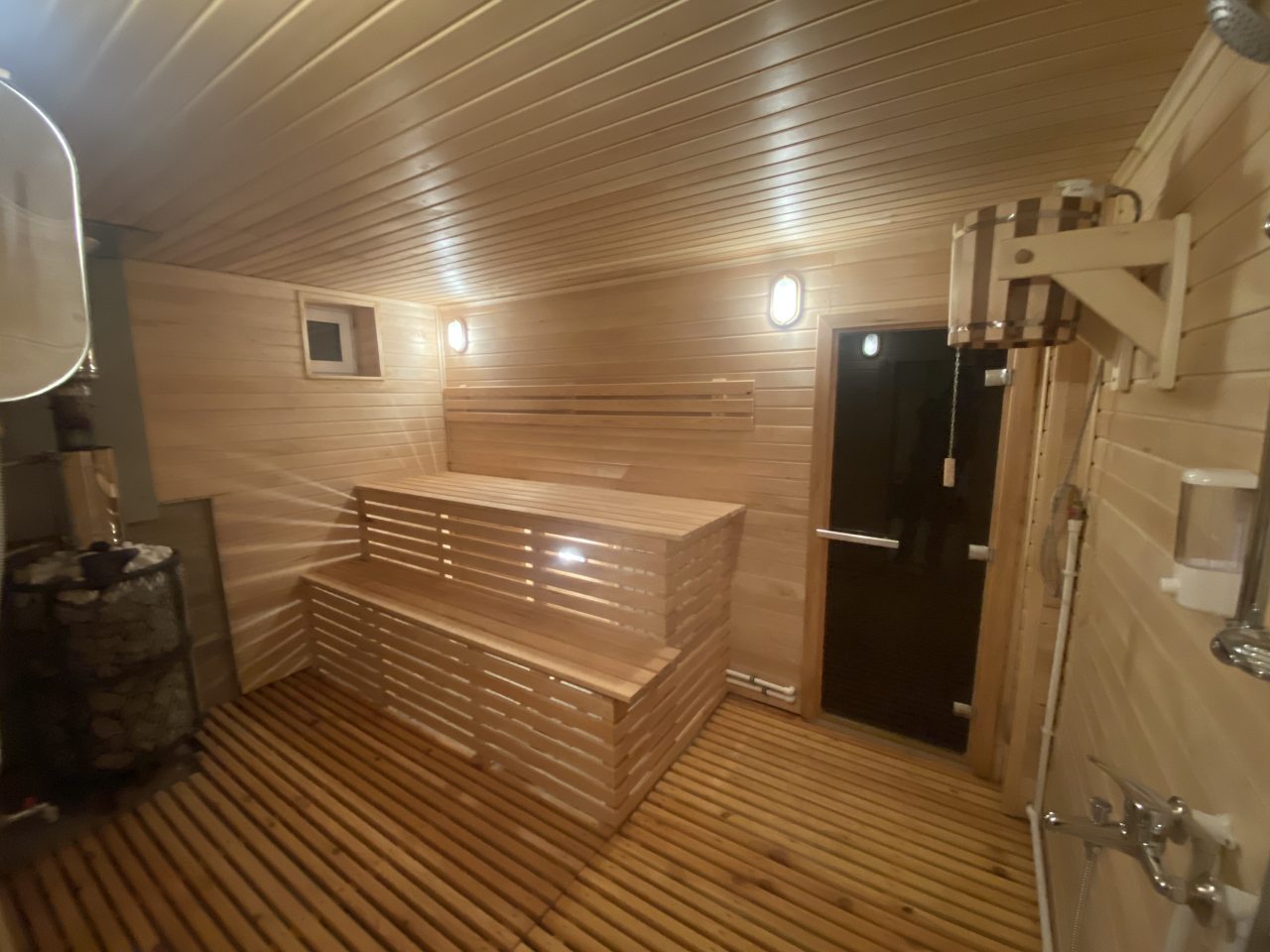 Коттедж, Коттедж Лесовик 66