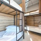 Место в шестиместном номере