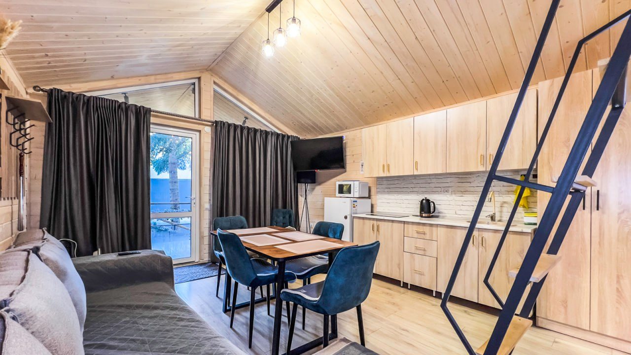 Шале (Шале №1), База отдыха Тайна Гор