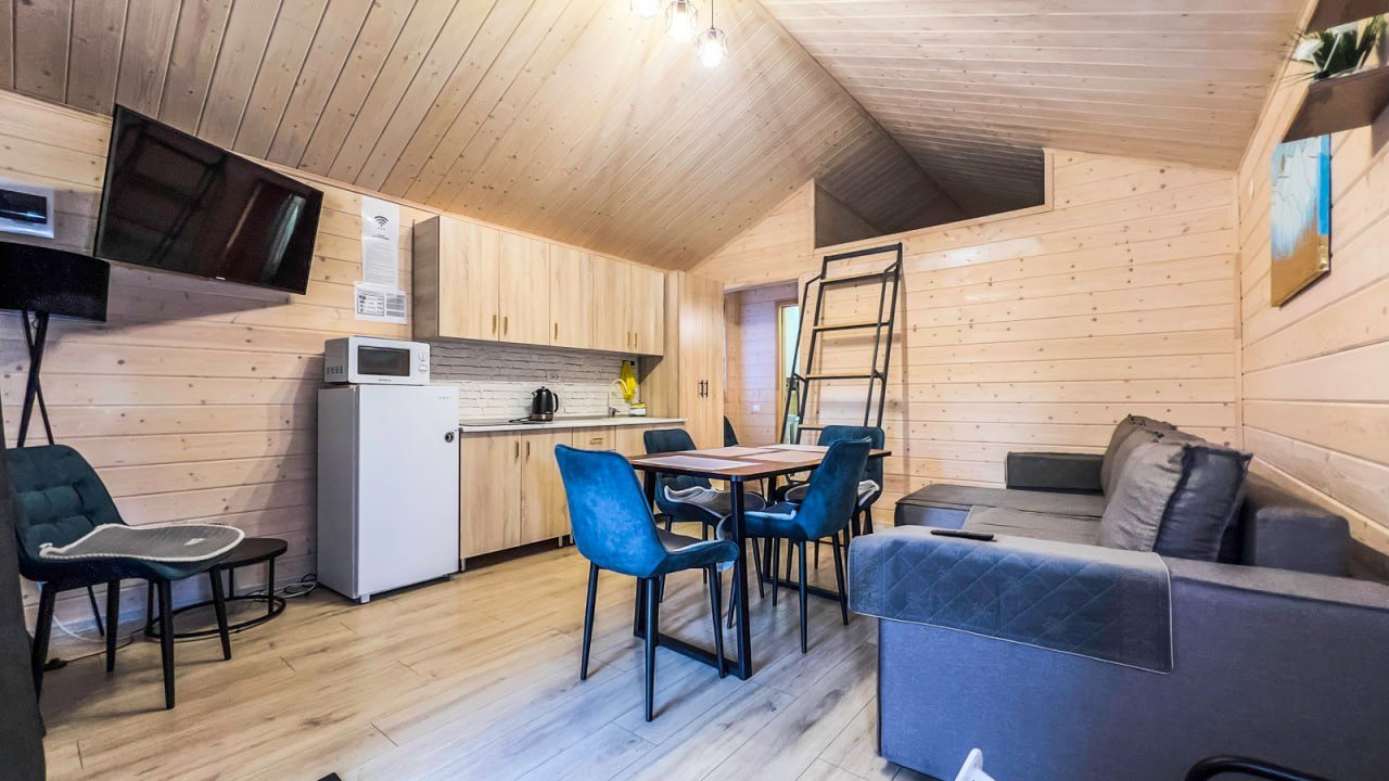 Шале (Шале №1), База отдыха Тайна Гор