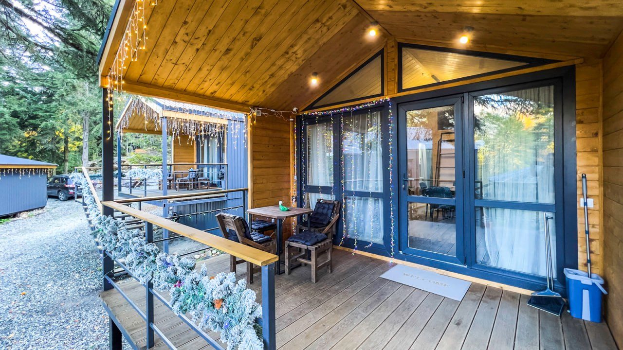 Шале (Шале №1), База отдыха Тайна Гор