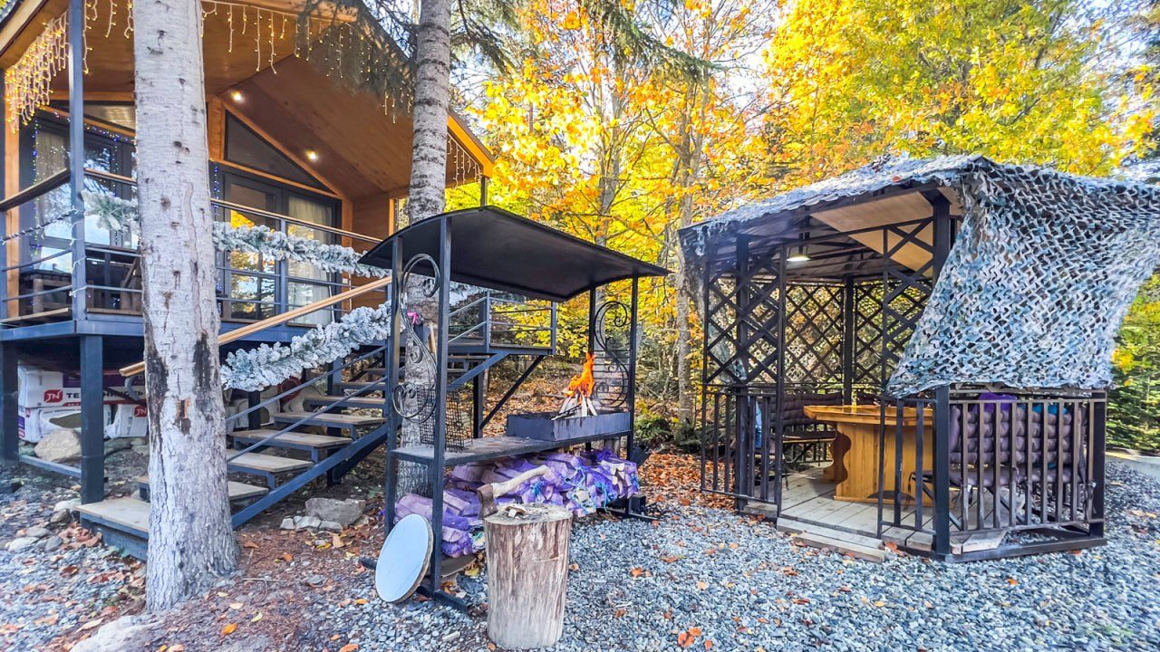 Шале (Шале №1), База отдыха Тайна Гор