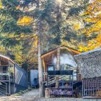 Шале (Шале №1), База отдыха Тайна Гор