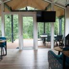 Коттедж (Море), Коттедж Лис и Лес