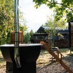 Банный чан, Коттедж Лис и Лес