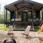 Коттедж (Сёрф), Коттедж Лис и Лес