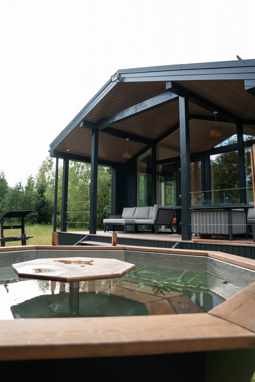 Коттедж (Сёрф), Коттедж Лис и Лес