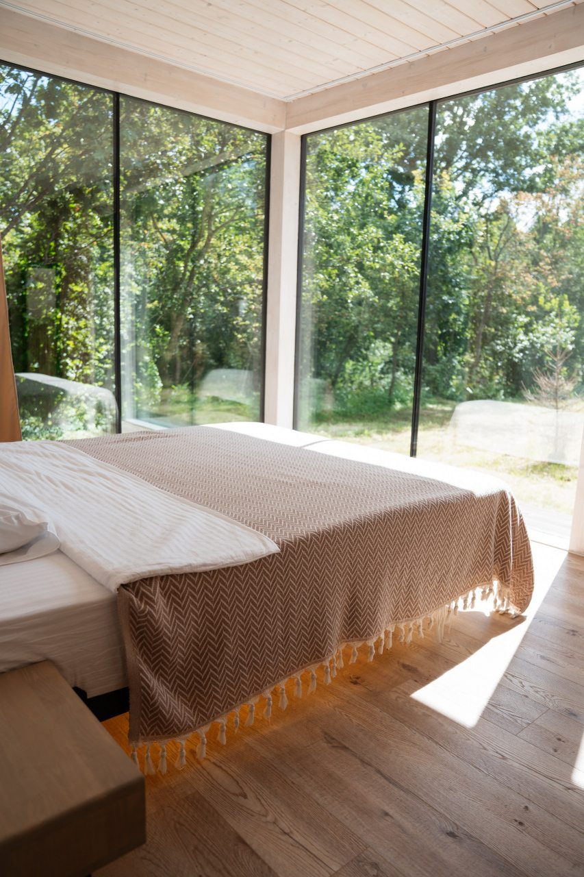 Коттедж (Куб), Коттедж Лис и Лес