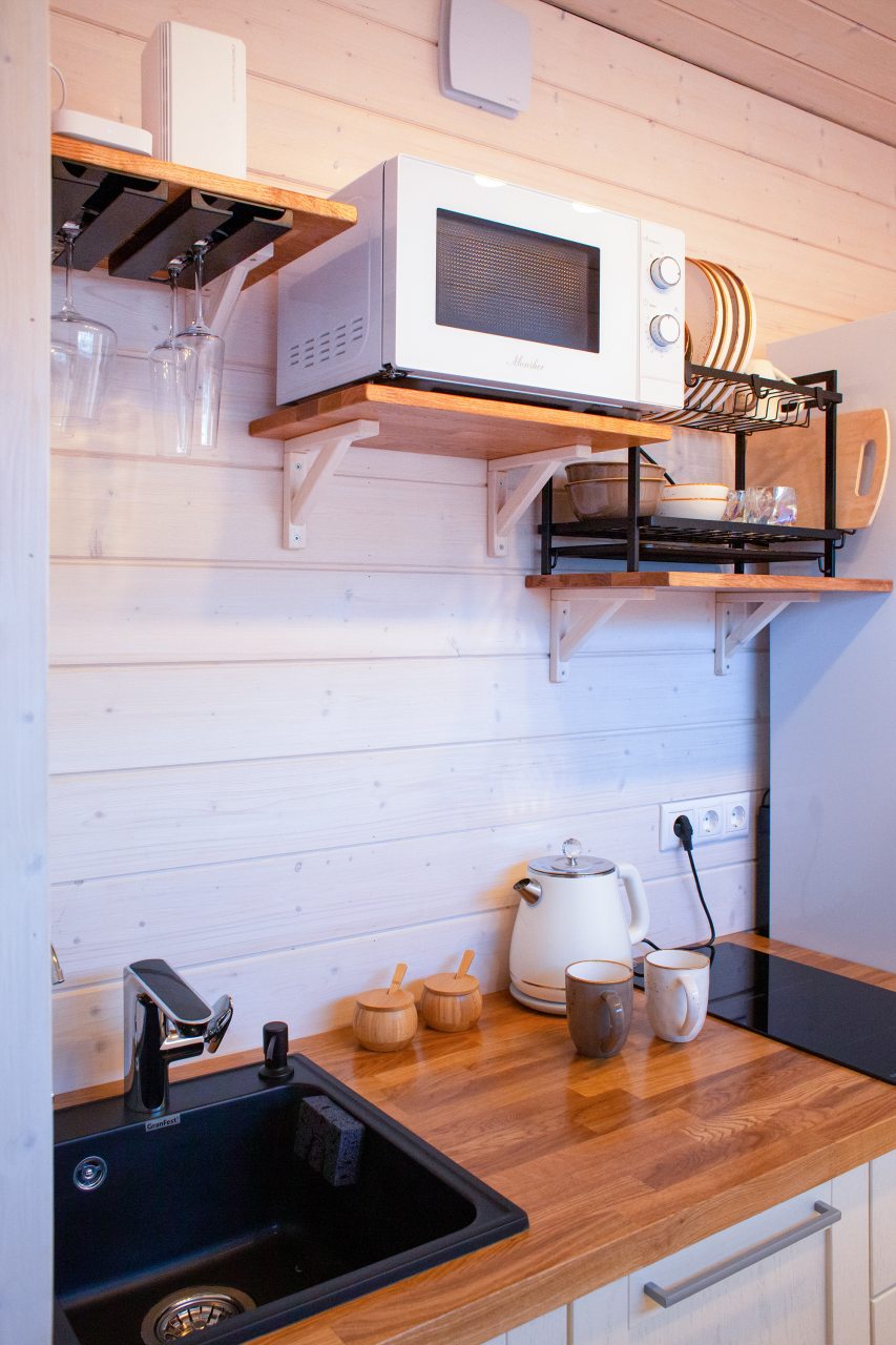 Коттедж (Куб), Коттедж Лис и Лес