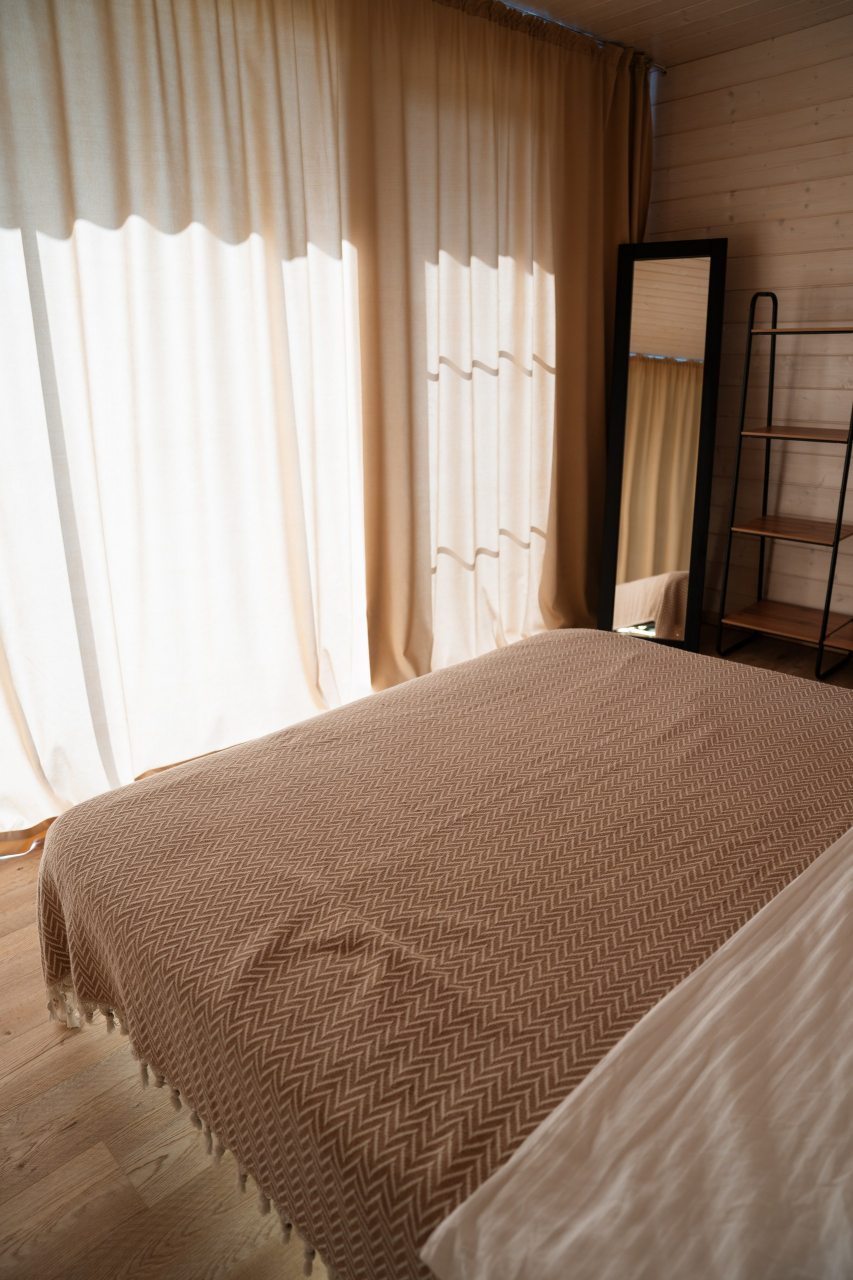 Коттедж (Куб), Коттедж Лис и Лес