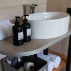 Коттедж (Куб), Коттедж Лис и Лес