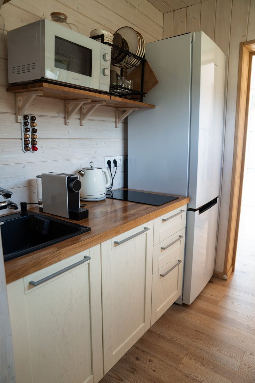 Коттедж (Куб), Коттедж Лис и Лес