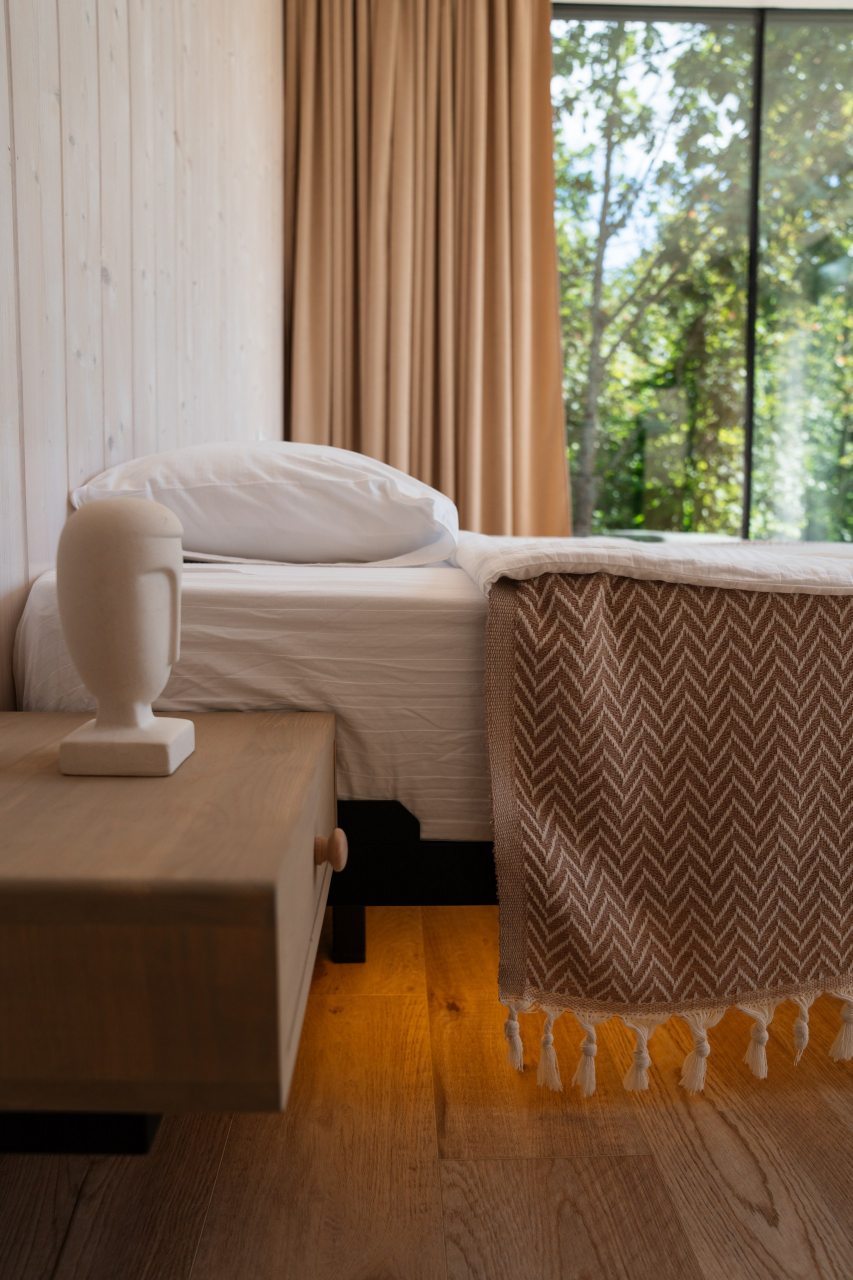 Коттедж (Куб), Коттедж Лис и Лес