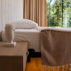 Коттедж (Куб), Коттедж Лис и Лес